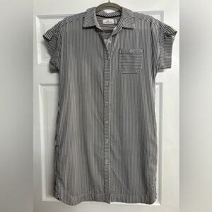 Vineyard Vines Black and White Striped Dress size 4‎